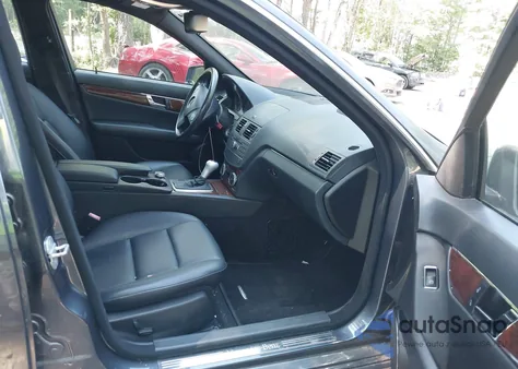 2011 Mercedes-Benz C 300 Luxury 4Matic/Sport 4Matic from USA, damaged, VIN WDDGF8BB3BR143300